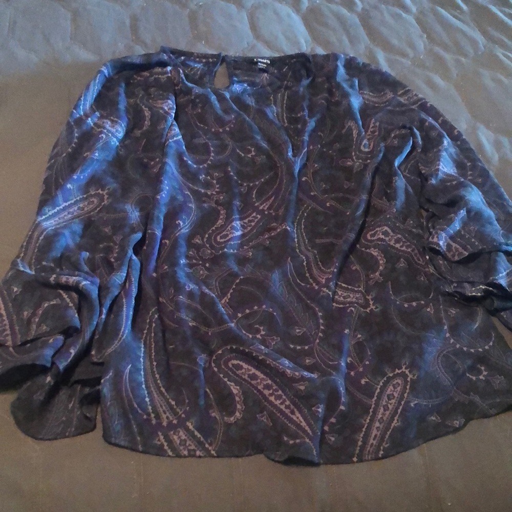 Women’s blouse